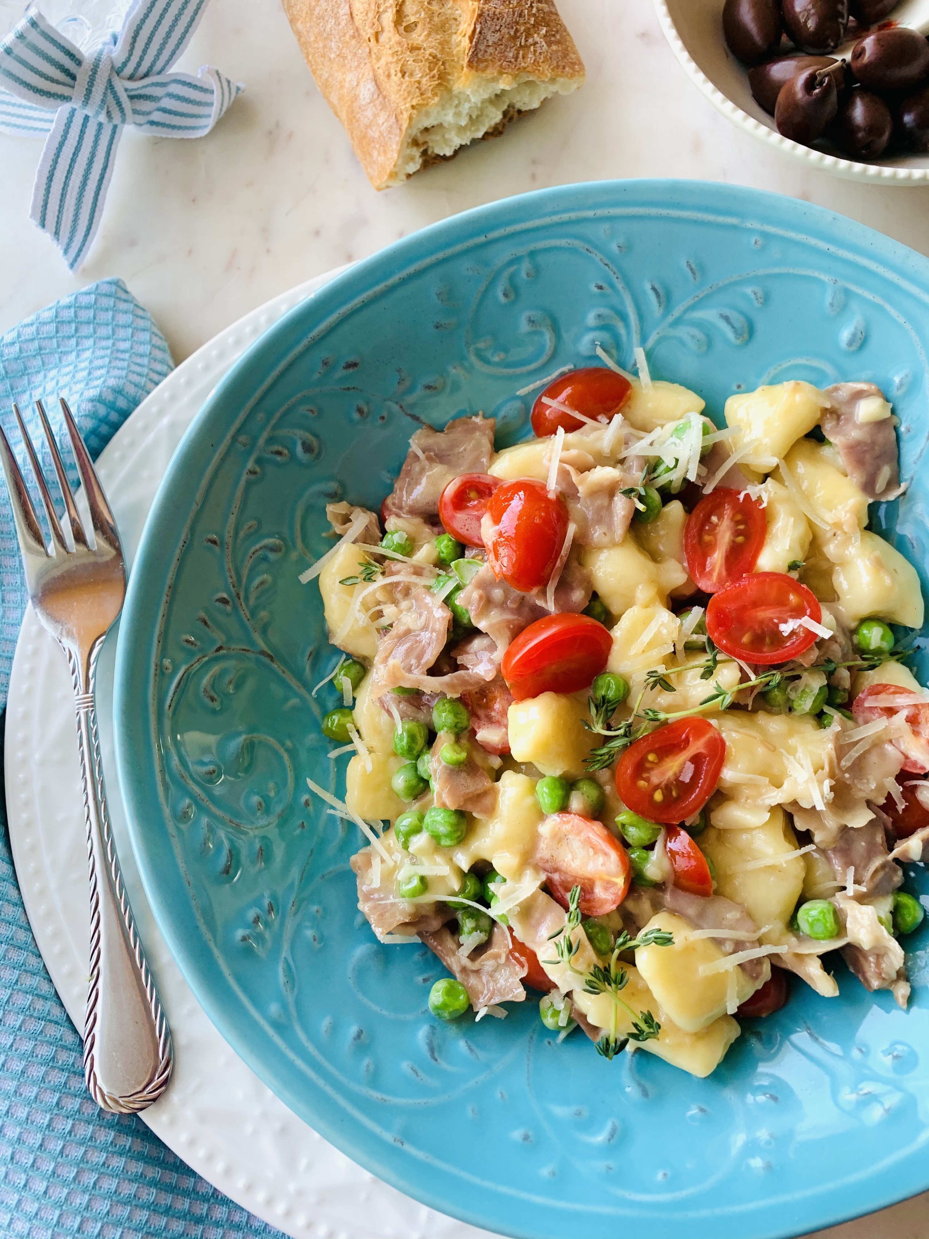 Creamy Gnocchi with Prosciutto and Peas image